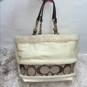 NWT Vintage Coach Signature Stripe Shearling Tote